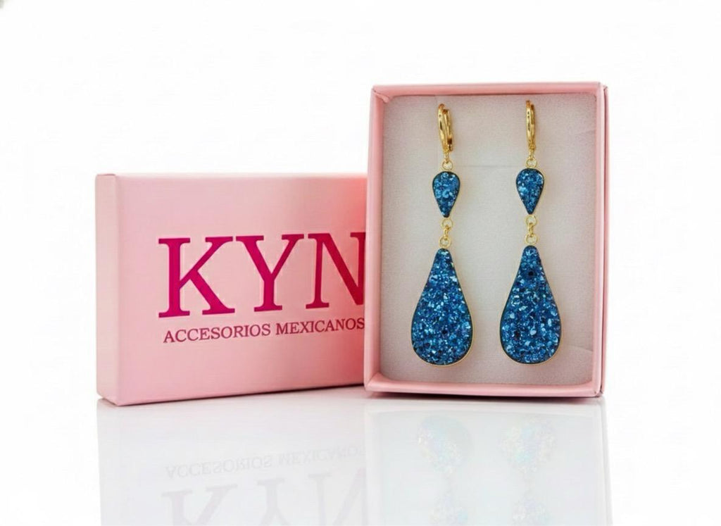 JUEGO DE ARETES EN CHAPA DE ORO Y CRISTALES
